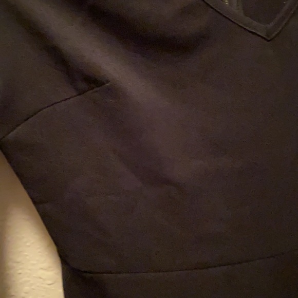 Black - Picture 5 of 5